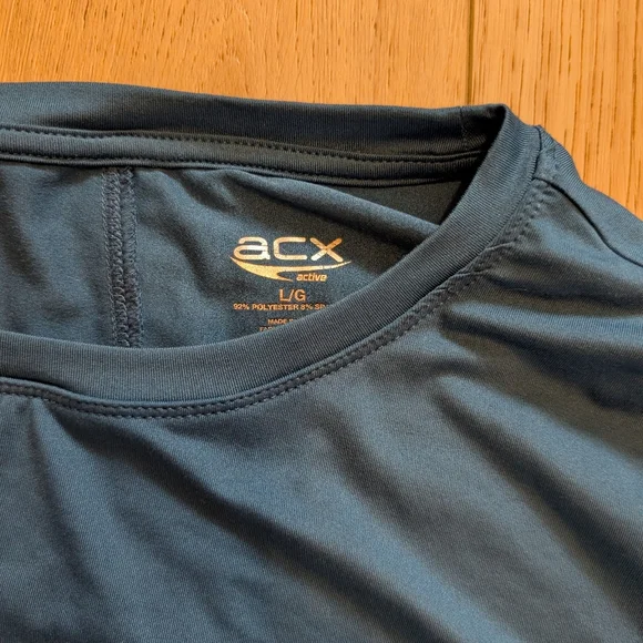 Size Large Active Top - Picture 3 of 6